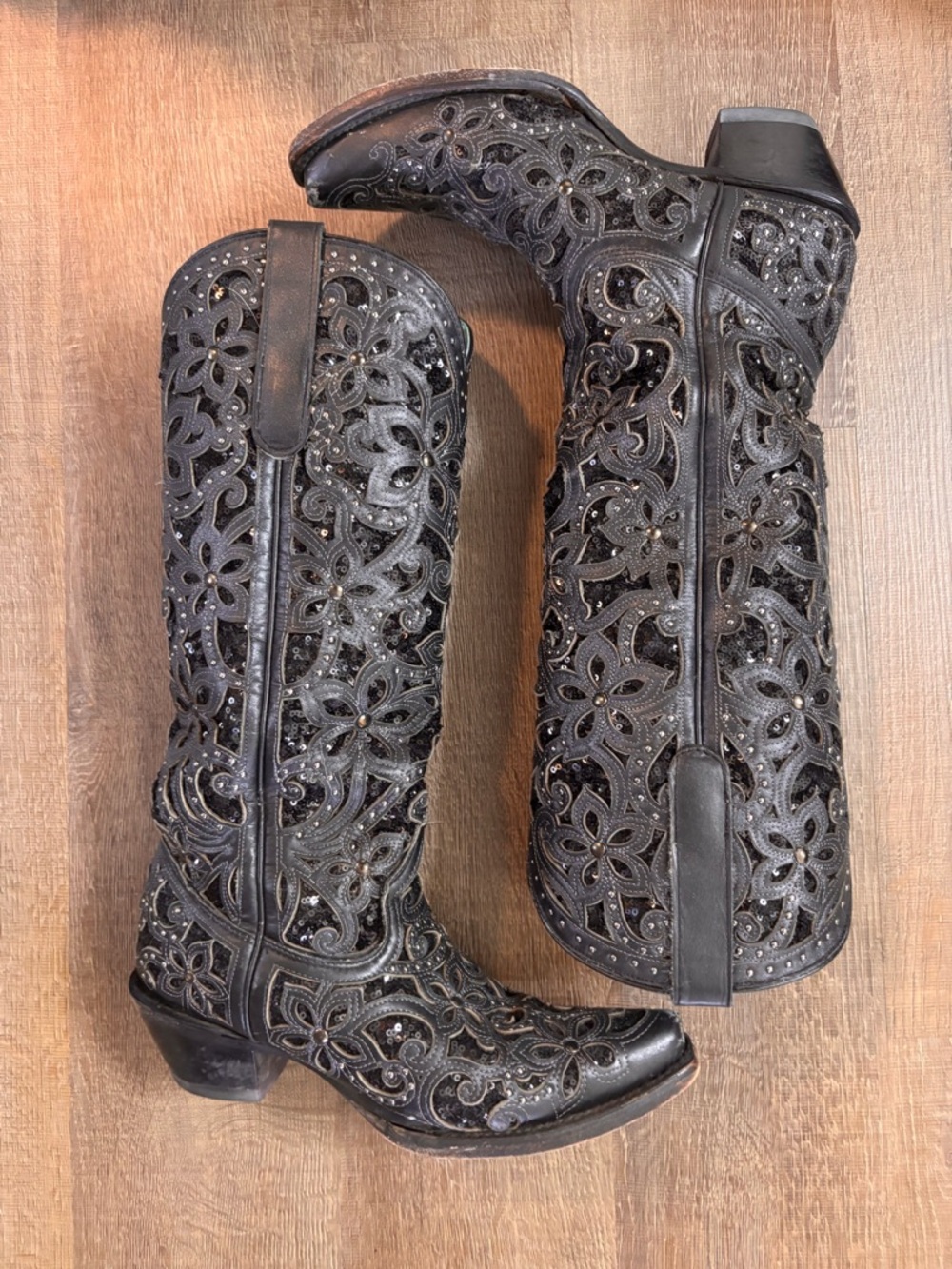 Corral Women's Black Laser-Cut Embellished Heeled Boots